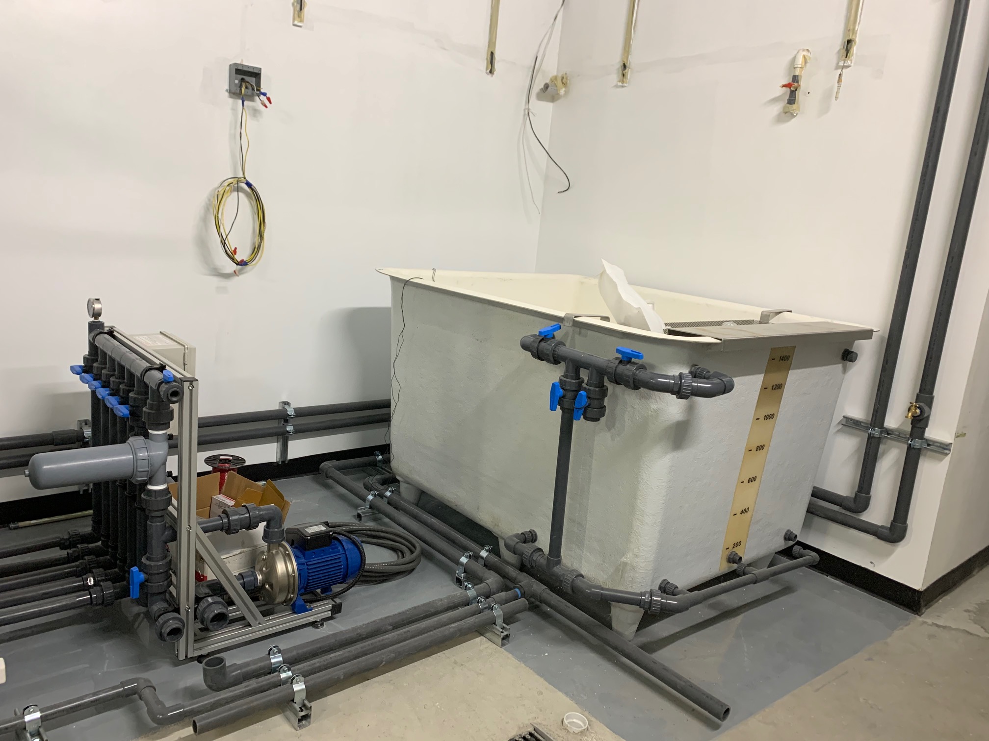 ag-indoor-farm-plumbing